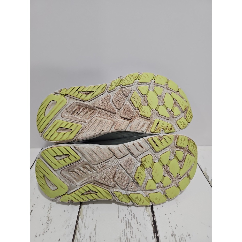 HOKA ONE ONE Clifton Running Shoes Size 8.5D - Picture 16 of 16